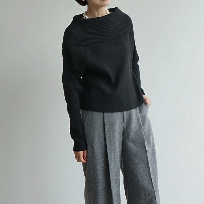 オフショルダーニット
